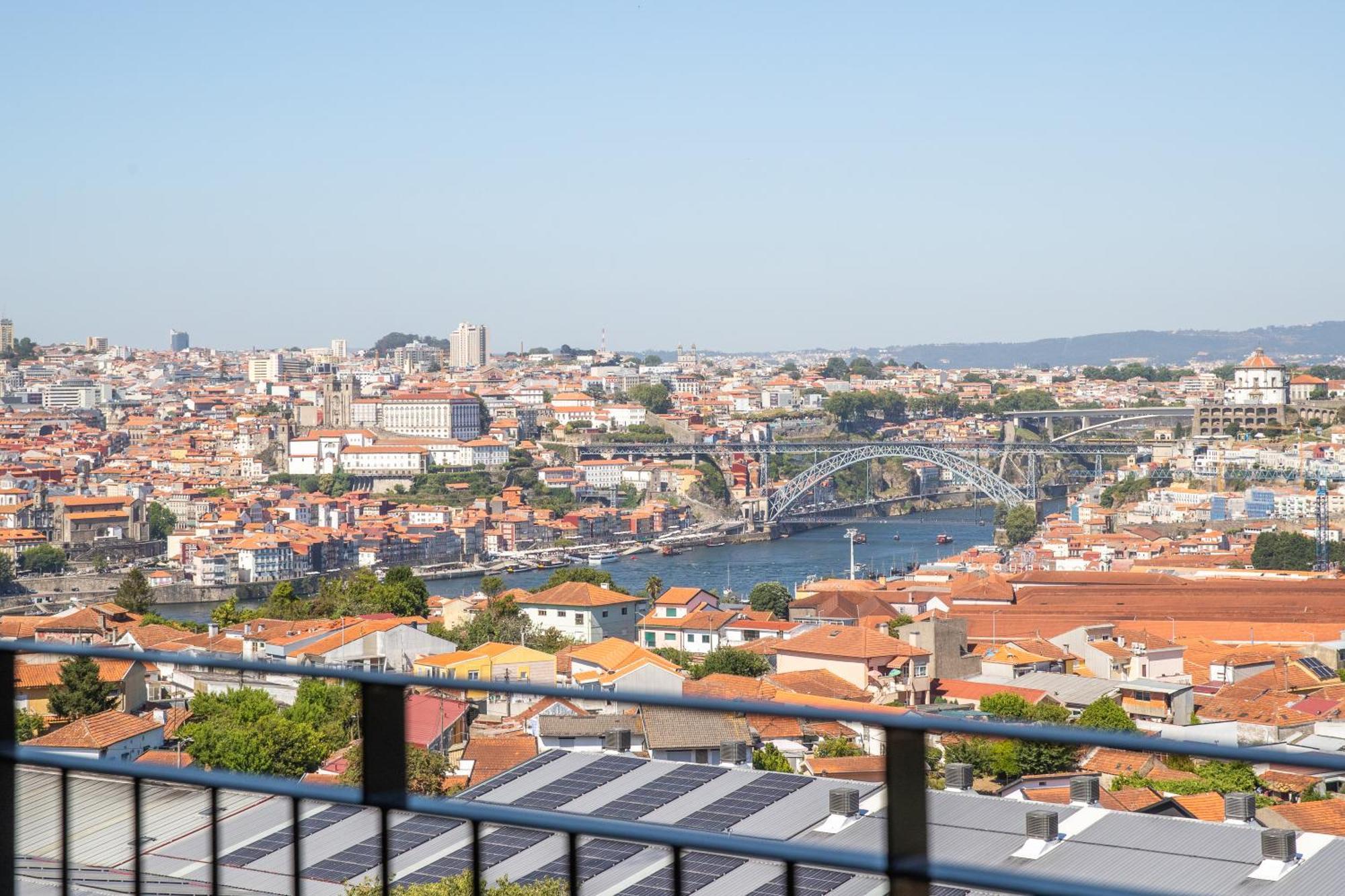 Brand New Luxurious Ap T2 - Amazing View- With Garage Διαμέρισμα Βίλα Νόβα ντε Γκάια Εξωτερικό φωτογραφία